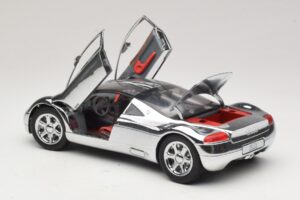 Audi Avus Quattro Chrome Silver Revell 1:18 08830 Metal - imaginea 5 din 8