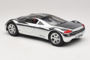 Audi Avus Quattro Chrome Silver Revell 1:18 08830 Metal - imaginea 7 din 8