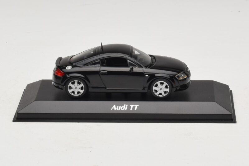 Audi TT 8N Negru Maxichamps 1:43 940017221 Metal
