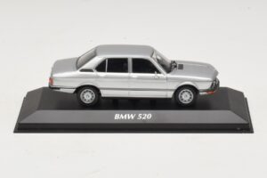BMW 520 E12 Argintiu Maxichamps 1:43 940023000 Metal