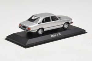 BMW 520 E12 Argintiu Maxichamps 1:43 940023000 Metal - imaginea 2 din 5
