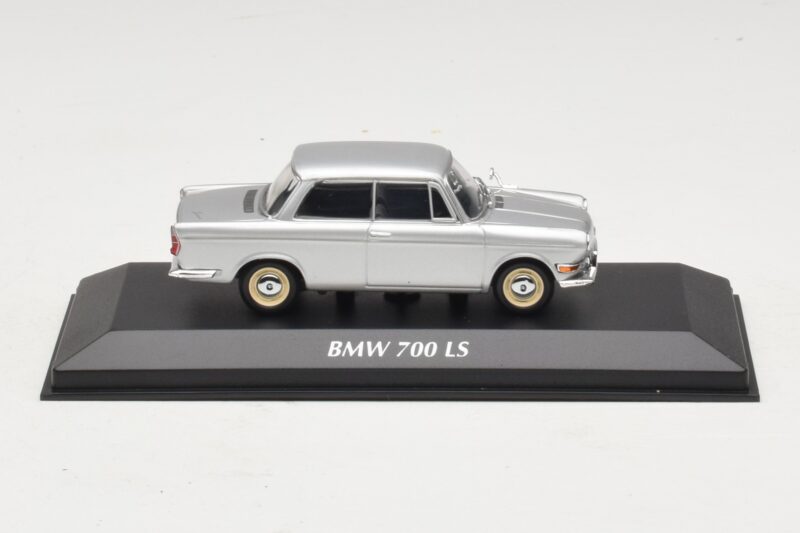 BMW 700 LS Argintiu Maxichamps 1:43 940023700 Metal