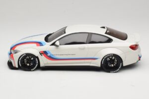 BMW M4 F82 Liberty Walk Cutie De Schimb GT Spirit 1:18 GT067-R1 Rășină - imaginea 3 din 6