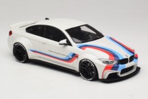 BMW M4 F82 Liberty Walk Cutie De Schimb GT Spirit 1:18 GT067-R1 Rășină - imaginea 4 din 6