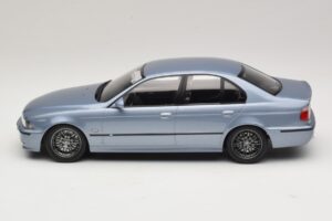 BMW M5 E39 Silverstone Blue Metallic KK-Scale 1:18 KKDC181622 Metal - imaginea 3 din 6