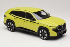 BMW XM G09 Galben Minichamps 1:18 110023302 Metal - imaginea 6 din 8