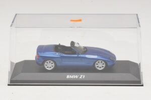 BMW Z1 E30 Albastru Metalizat Maxichamps 1:43 940020101 Metal - imaginea 4 din 5