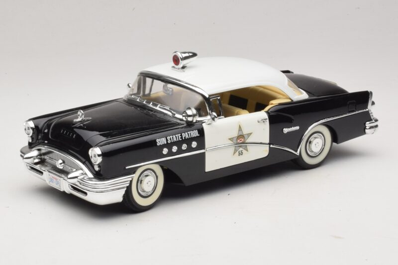 Buick Century Sun State Patrol Mira 1:18 6118 Metal