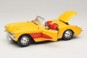 Chevrolet Corvette C1 Cabriolet Galben Roșu Bburago 1:18 3034-M2 Metal - imaginea 2 din 8