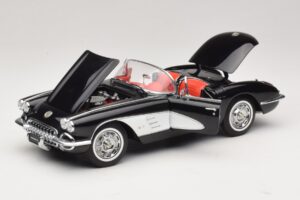 Chevrolet Corvette C1 Tuxedo Black AUTOart 1:18 71142 Metal - imaginea 2 din 8