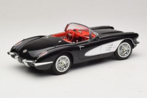 Chevrolet Corvette C1 Tuxedo Black AUTOart 1:18 71142 Metal - imaginea 3 din 8