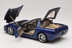 Chevrolet Corvette C5 Commemorative Edition Albastru AUTOart 1:18 71157 Metal - imaginea 6 din 9