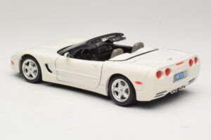 Chevrolet Corvette C5 Cabriolet Alb Bburago 1:18 3076-P1 Metal - imaginea 7 din 8