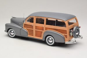 Chevrolet Fleetmaster Woody Gri Maisto 1:18 31854 Metal - imaginea 7 din 8