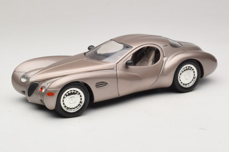 Chrysler Atlantic Bej Guiloy 1:18 68570 Metal