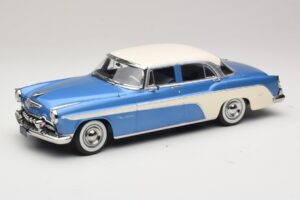 DeSoto Fireflite Sedan Albastru Metalizat & Crem KK-Scale 1:18 KKDC181544 Metal