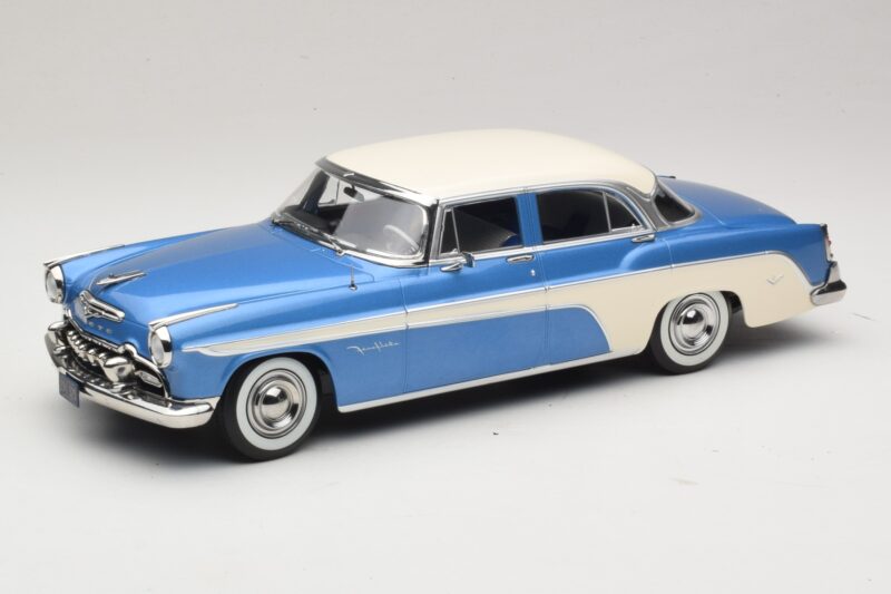 DeSoto Fireflite Sedan Albastru Metalizat & Crem KK-Scale 1:18 KKDC181544 Metal