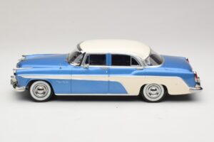 DeSoto Fireflite Sedan Albastru Metalizat & Crem KK-Scale 1:18 KKDC181544 Metal - imaginea 3 din 6