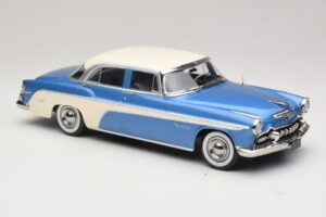 DeSoto Fireflite Sedan Albastru Metalizat & Crem KK-Scale 1:18 KKDC181544 Metal - imaginea 4 din 6