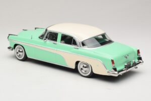 DeSoto Fireflite Sedan Verde Deschis & Crem KK-Scale 1:18 KKDC181543 Metal - imaginea 5 din 6