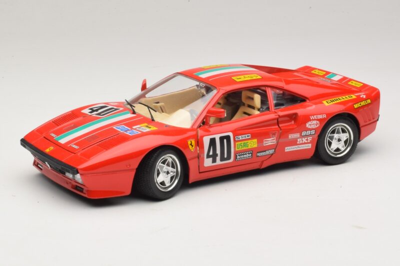 Ferrari 288 GTO #40 Roșu Bburago 1:18 3027-P4 Metal