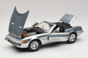 Ferrari 365 GTS Chrome Silver Hot Wheels 1:18 25738 Metal - imaginea 2 din 8