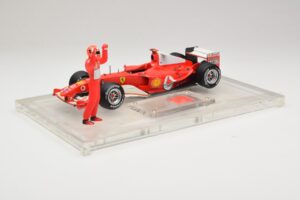 Ferrari F2004 #1 M. Schumacher F1 World Champion 2004 Cu Costum De Curse Hot Wheels 1:18 B66221 Metal