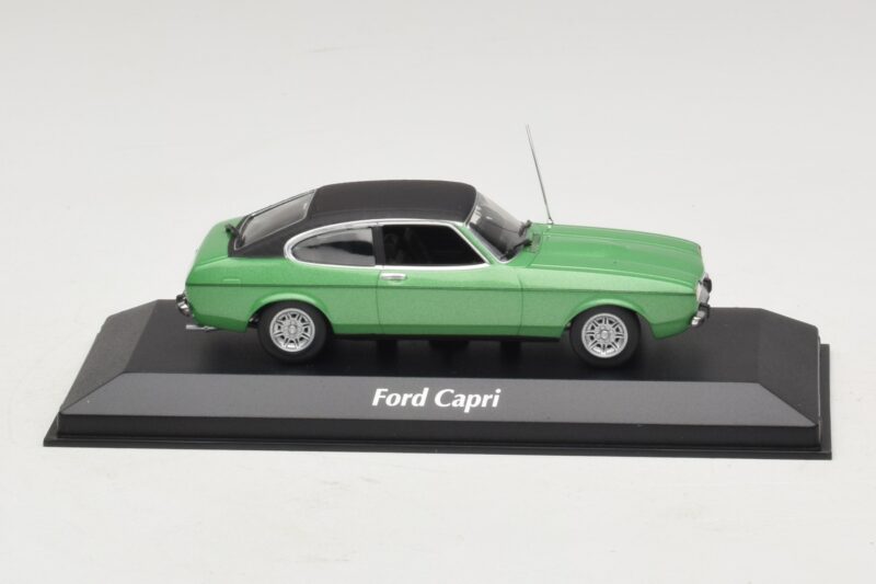 Ford Capri II Verde Metalizat Maxichamps 1:43 Ford Capri II Verde Metalizat Maxichamps 1:43 940081200 Metal