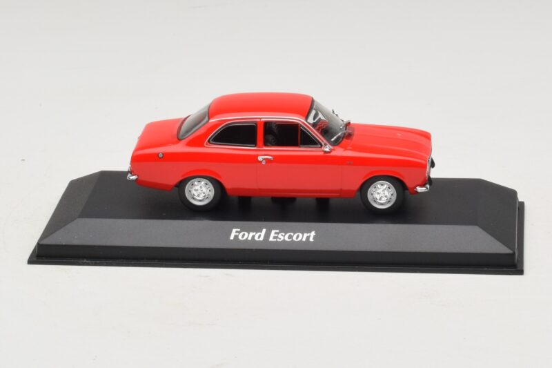 Ford Escort Mk1 Roșu Maxichamps 1:43 940081001 Metal