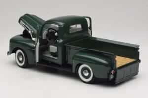 Ford F-1 Verde Road Legends 1:18 92218 Metal - imaginea 5 din 8