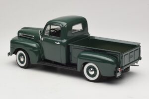 Ford F-1 Verde Road Legends 1:18 92218 Metal - imaginea 7 din 8