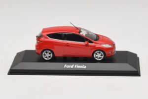 Ford Fiesta Mk7 Roșu Maxichamps 1:43 940088000 Metal