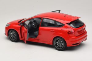 Ford Focus ST Mk2 Roșu Minichamps 1:18 110082002 Metal - imaginea 5 din 8