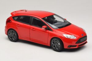 Ford Focus ST Mk2 Roșu Minichamps 1:18 110082002 Metal - imaginea 6 din 8