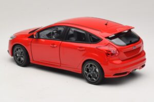 Ford Focus ST Mk2 Roșu Minichamps 1:18 110082002 Metal - imaginea 7 din 8
