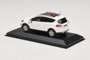 Ford Kuga Mk1 Alb Ediția Dealer Minichamps 1:43 KUGA002 Metal - imaginea 3 din 5