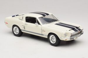 Ford Shelby GT500KR Alb Road Legends 1:18 92168 Metal - imaginea 6 din 8