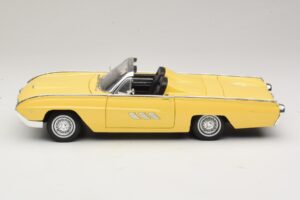 Ford Thunderbird Cabriolet Galben Anson 1:18 30334-P1 Metal - imaginea 4 din 8