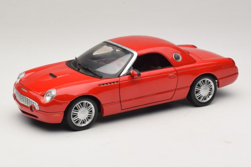 Ford Thunderbird Roșu Maisto 1:18 31620 Metal