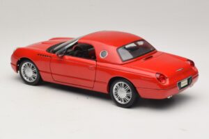 Ford Thunderbird Roșu Maisto 1:18 31620 Metal - imaginea 7 din 8