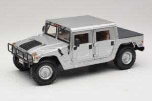 Hummer H1 Hardtop Argintiu Maisto 1:18 36857 Metal