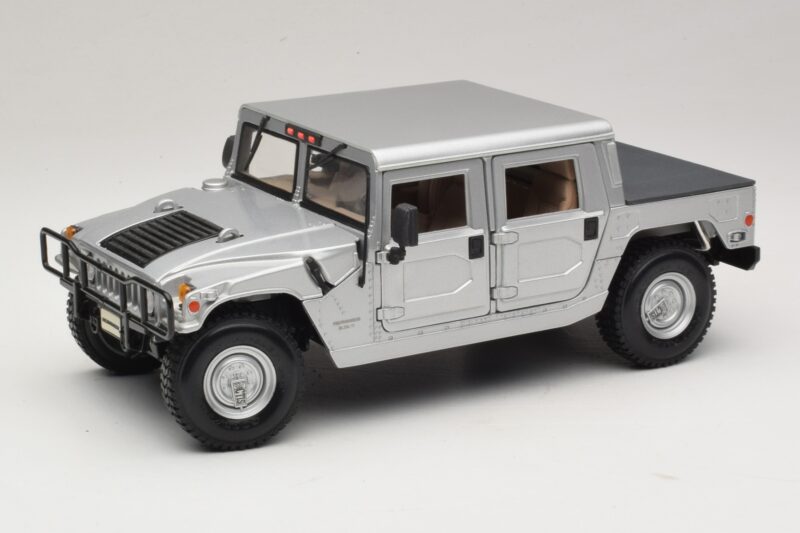 Hummer H1 Hardtop Argintiu Maisto 1:18 36857 Metal
