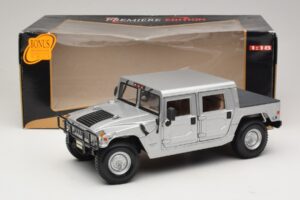 Hummer H1 Hardtop Argintiu Maisto 1:18 36857 Metal - imaginea 8 din 8