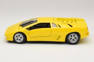 Lamborghini Diablo Galben Maisto 1:18 32803 Metal - imaginea 4 din 8