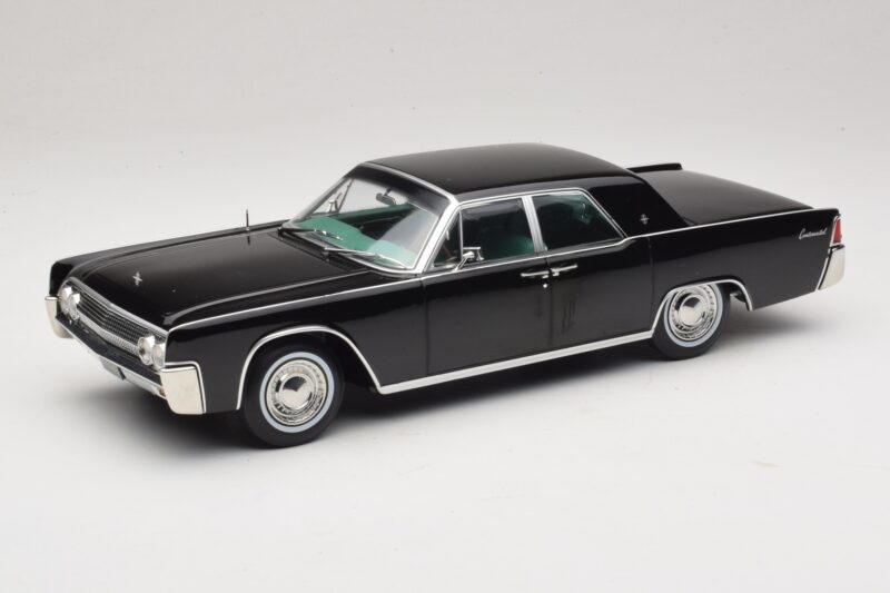 Lincoln Continental Negru KK-Scale 1:18 KKDC181483 Metal
