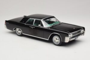 Lincoln Continental Negru KK-Scale 1:18 KKDC181483 Metal - imaginea 4 din 6