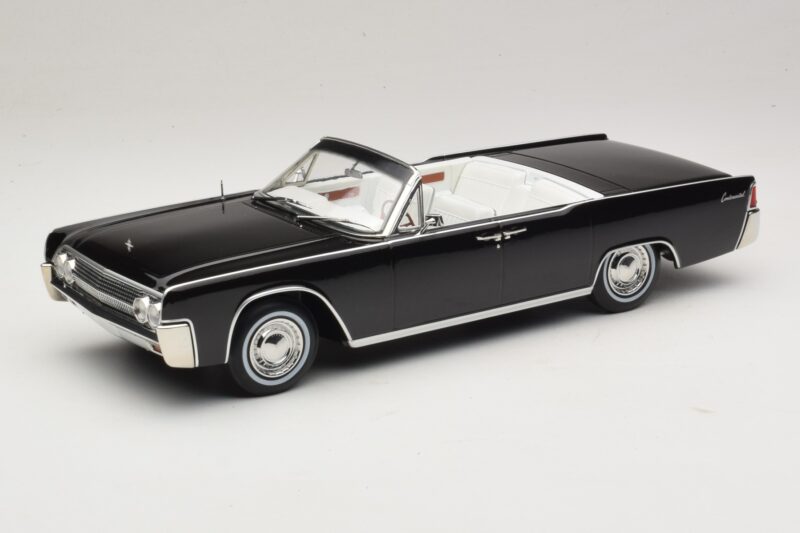 Lincoln Continental Convertible Negru Bad Boys KK-Scale 1:18 KKDC181521 Metal