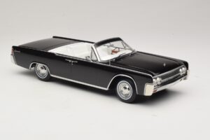 Lincoln Continental Convertible Negru Bad Boys KK-Scale 1:18 KKDC181521 Metal - imaginea 5 din 7