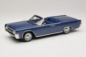 Lincoln Continental Convertible Albastru Metalizat The Lincoln Lawyer KK-Scale 1:18 KKDC181522 Metal