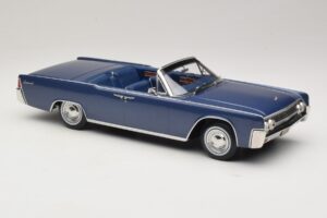 Lincoln Continental Convertible Albastru Metalizat The Lincoln Lawyer KK-Scale 1:18 KKDC181522 Metal - imaginea 5 din 7